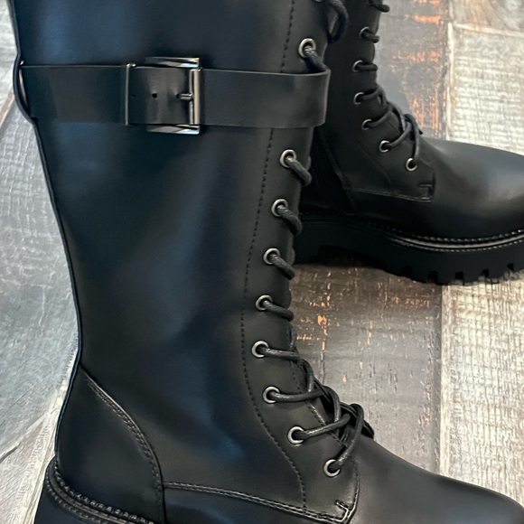 Steve Madden Barricade Boots - Picture 3 of 9